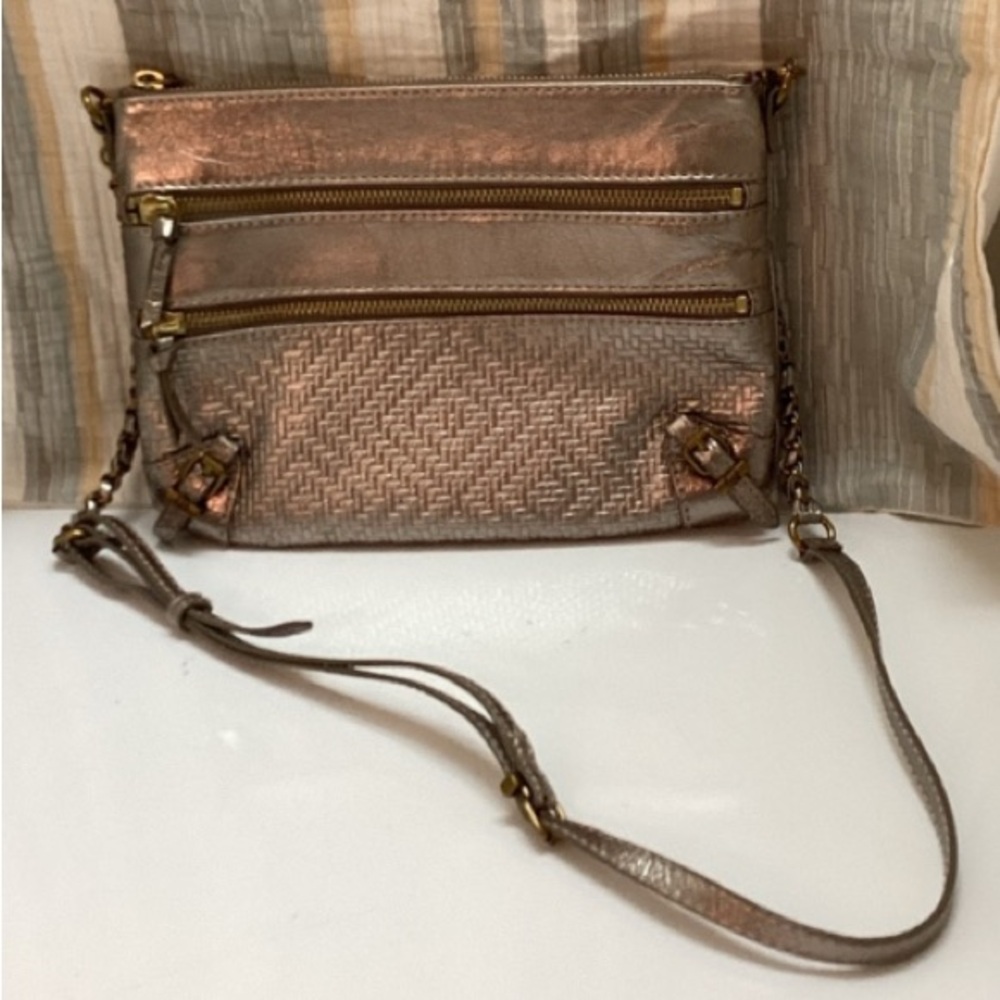 Elliot Lucca metallic crossbody adjustable, removable strap. Can use as clutch